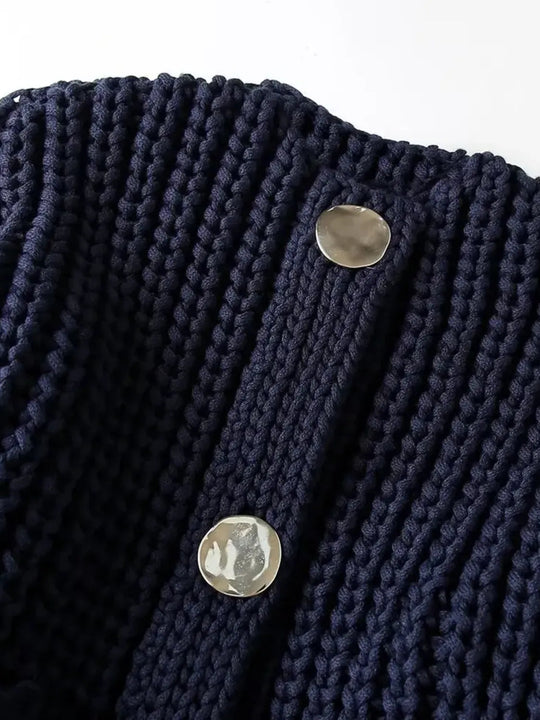 EB | Damen Strickcardigan mit goldenen Knöpfen und Vordertaschen im leichten Design