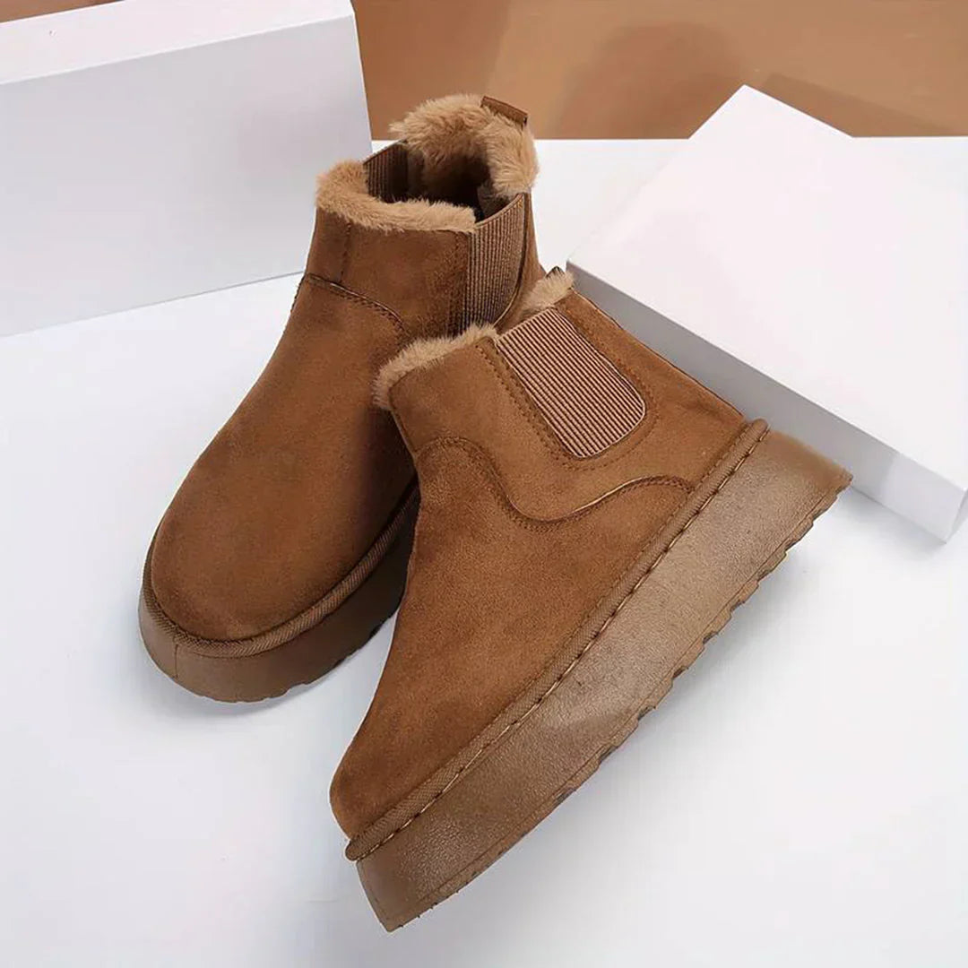 Trendige Stiefel mit ultraweichem Innenfutter EB