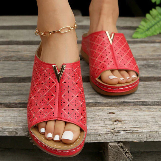 EB - Orthopädische flache Riemchensandalen