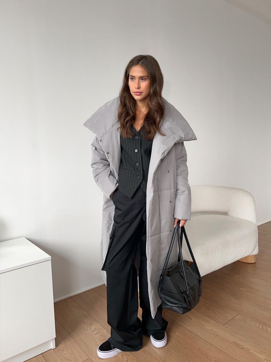 EB | Gepolsterte Damen Pufferjacke mit Gürtel und Hochkragen