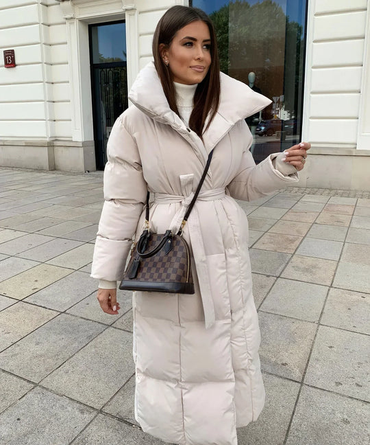 EB | Gepolsterte Damen Pufferjacke mit Gürtel und Hochkragen