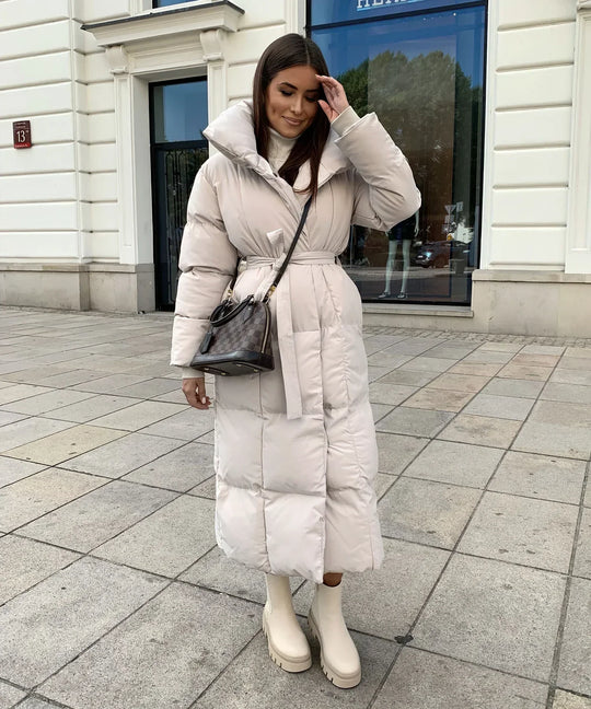 EB | Gepolsterte Damen Pufferjacke mit Gürtel und Hochkragen