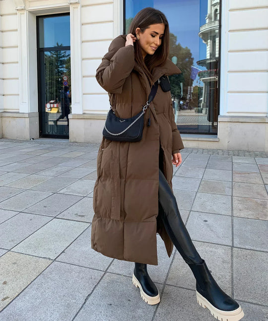 EB | Gepolsterte Damen Pufferjacke mit Gürtel und Hochkragen