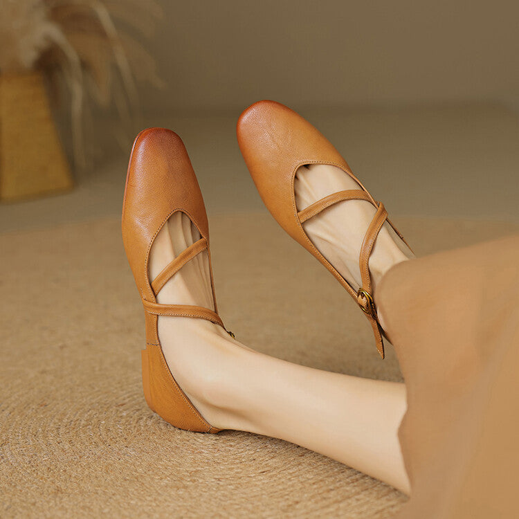 Klassische Damenschuhe aus Leder EB EB