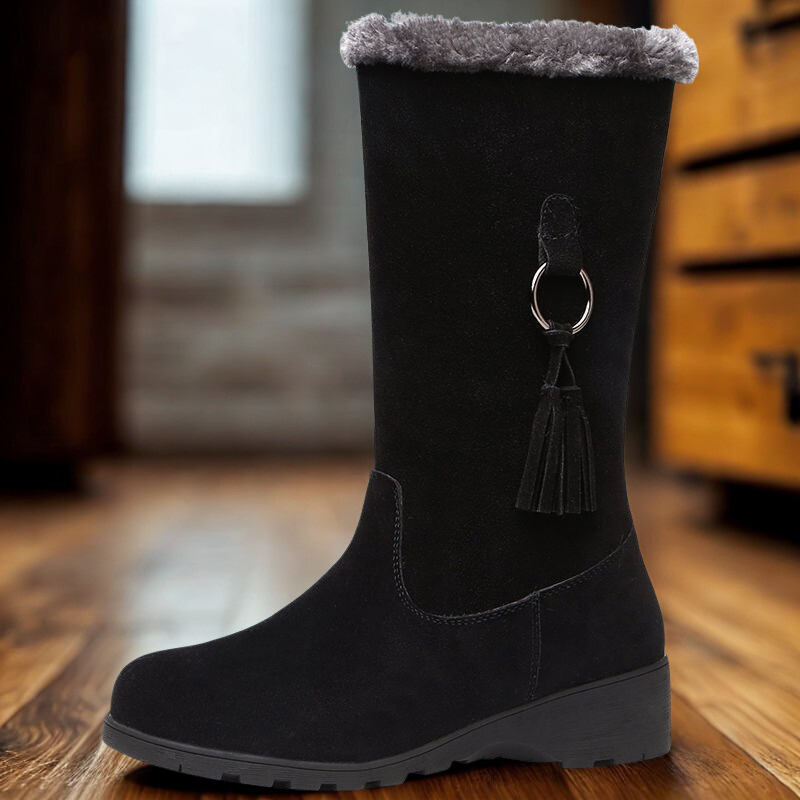 EB | Stiefel - Wildlederähnlich - Wadenhöhe - Niedriger Keilabsatz - Quasten-Detail