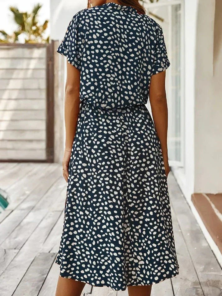 EB | Elegantes Kurzärmliges Hemdblusenkleid mit Polka Dots und Kordelzug In Der Taille