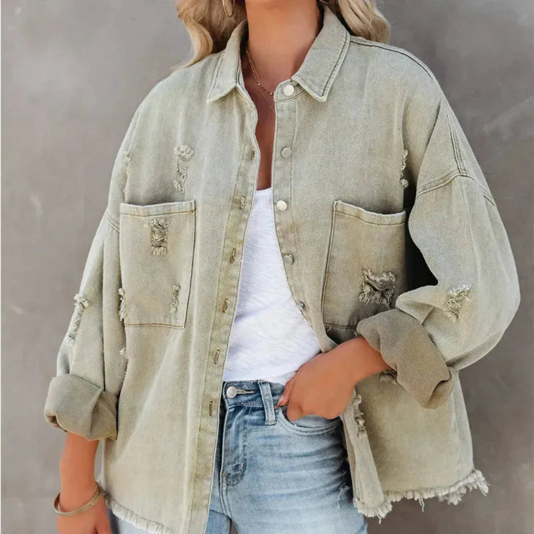 EB | Zerrissene Jeansjacke