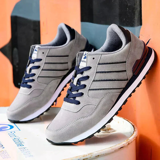 Klassische Herrensneaker EB