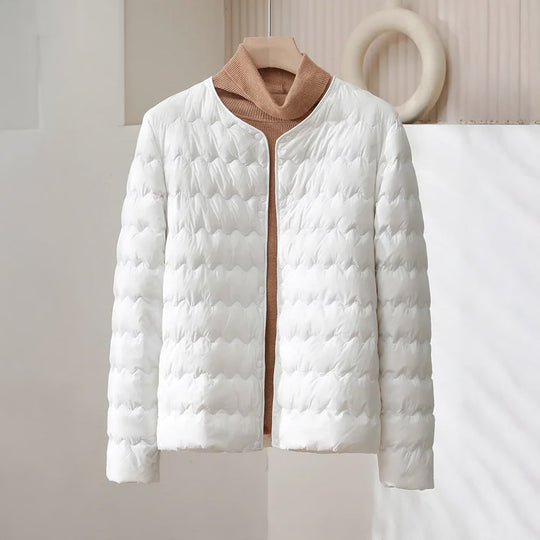 EB | Gepolsterte Regular Fit Daunenjacke Kragenlose Knopfleiste Jacke