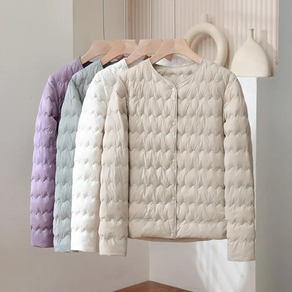 EB | Gepolsterte Regular Fit Daunenjacke Kragenlose Knopfleiste Jacke