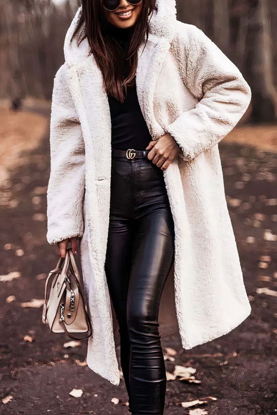 EB | Warmer Plüschmantel