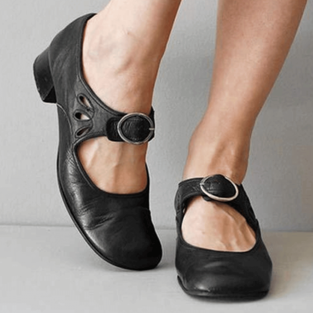 Einzigartige und Bequeme Leder Damen Sandalen – Marisa EB
