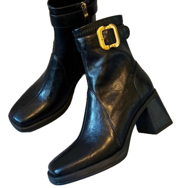 Damen Elegante Stiefeletten mit modischem Schnallenakzent und hohem Blockabsatz EB