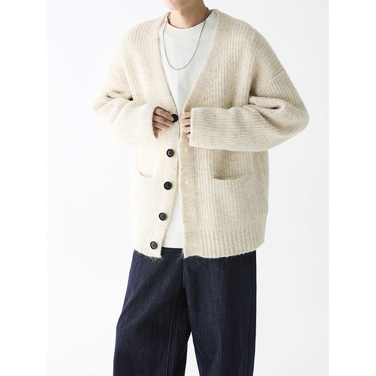 Herren Grobstrickjacke mit praktischen Taschen und stylischem Design EB