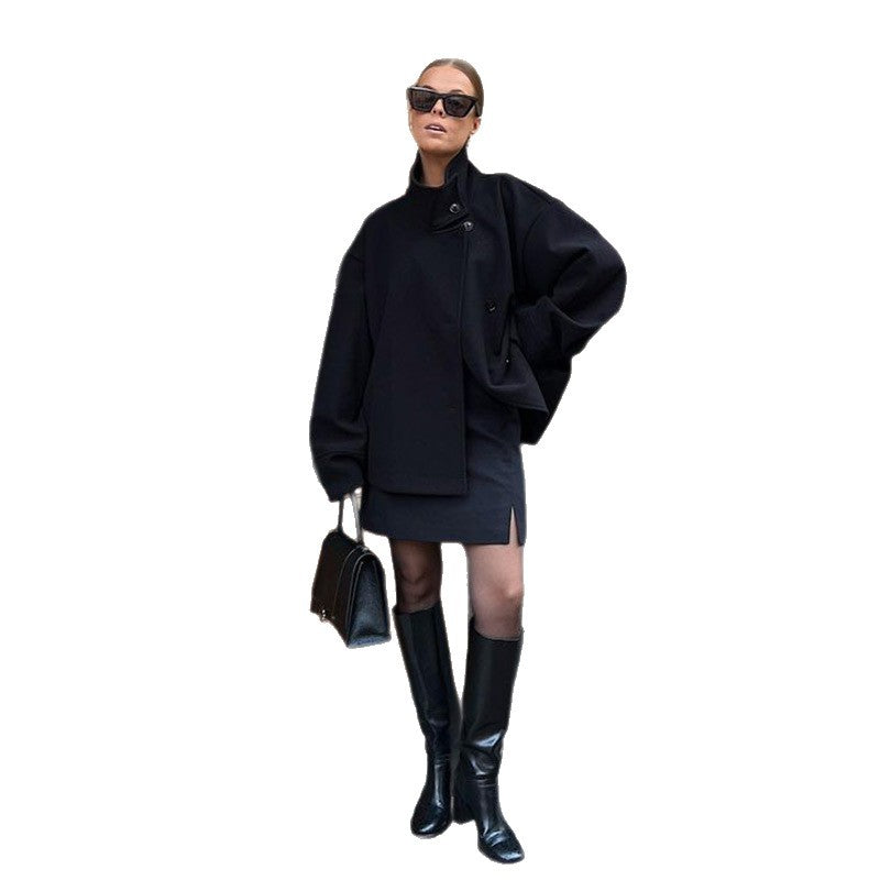 Damen Kurze Jacke mit hohem Kragen und Knopfverschluss EB
