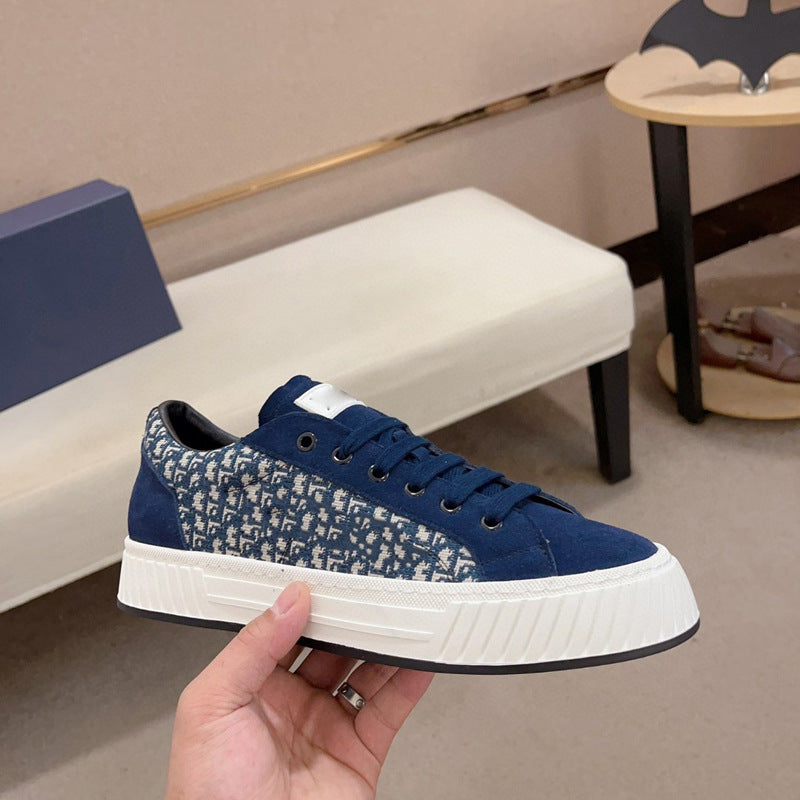 Damen modische Sneakers aus hochwertigem Wildleder mit eleganter Druckstruktur EB