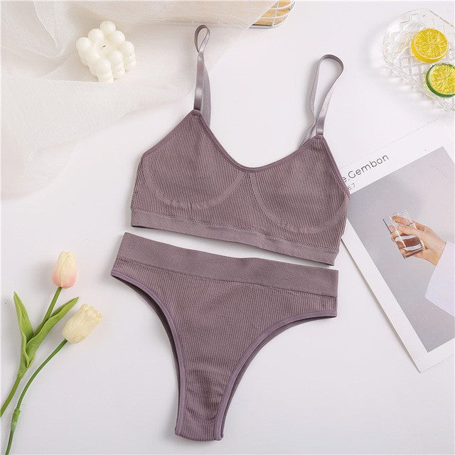 Damen Unterwäsche-Set aus bequemem, elastischem Material mit elegantem Rippen-Design EB