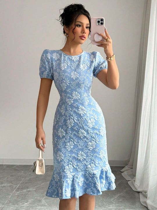 Damen Elegantes Blumenkleid mit Rüschensaum EB