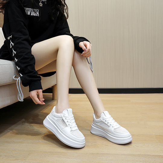 Damen Platform-Sneaker mit atmungsaktiver Mesh-Oberfläche und modischer Sohle EB