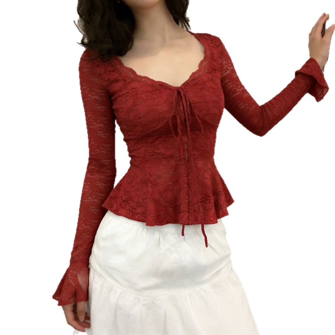 Damen Spitzenbluse mit romantischen Rüschen und bindbarem Dekolleté EB