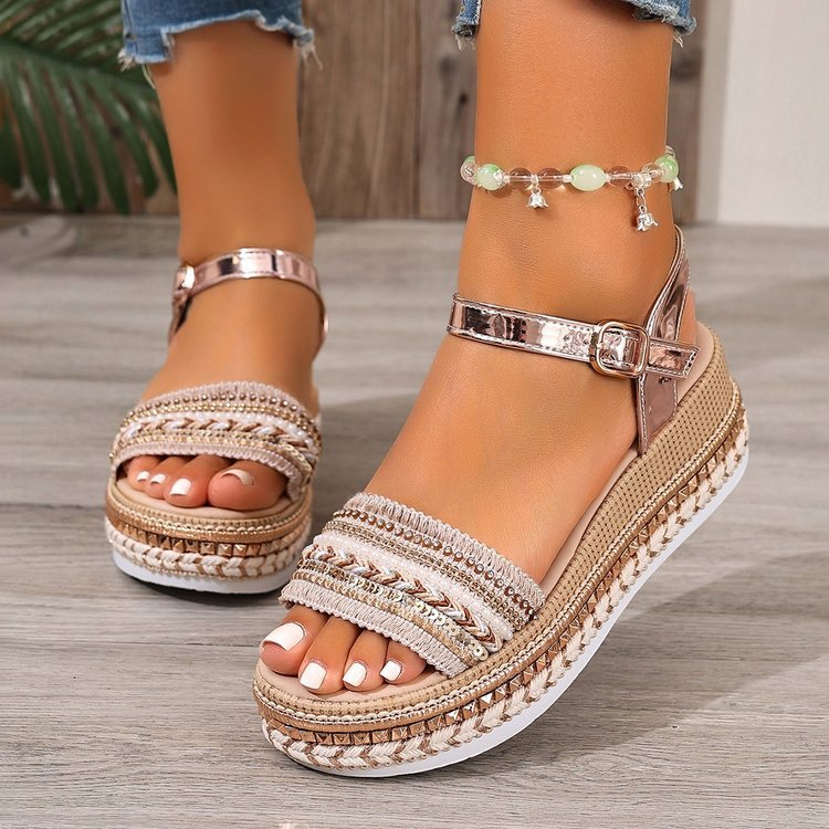 Damen Riemensandalen mit modischer Schmuckverzierung und Plateau-Rand EB