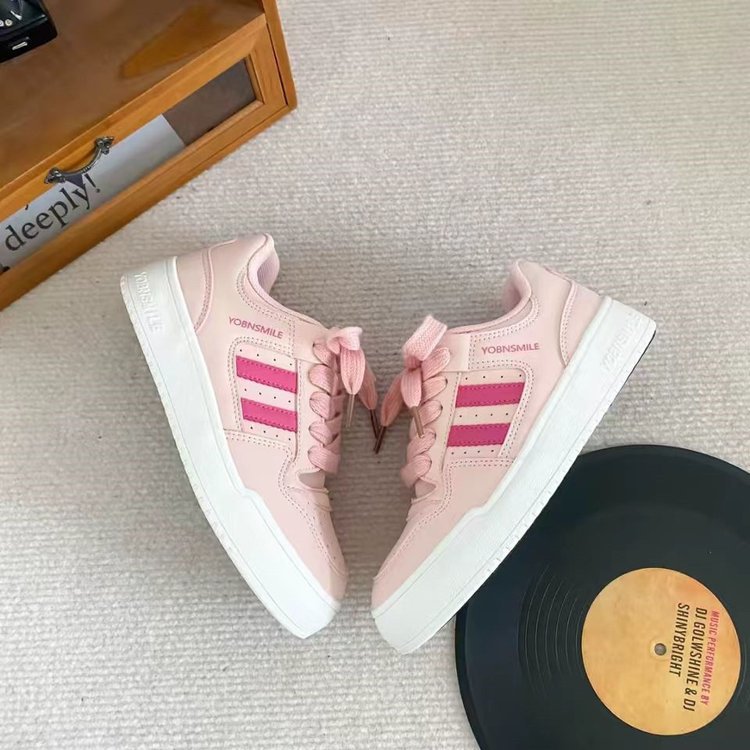 Damen Sportliche Sneaker mit atmungsaktivem Obermaterial und modischer Schnürung EB
