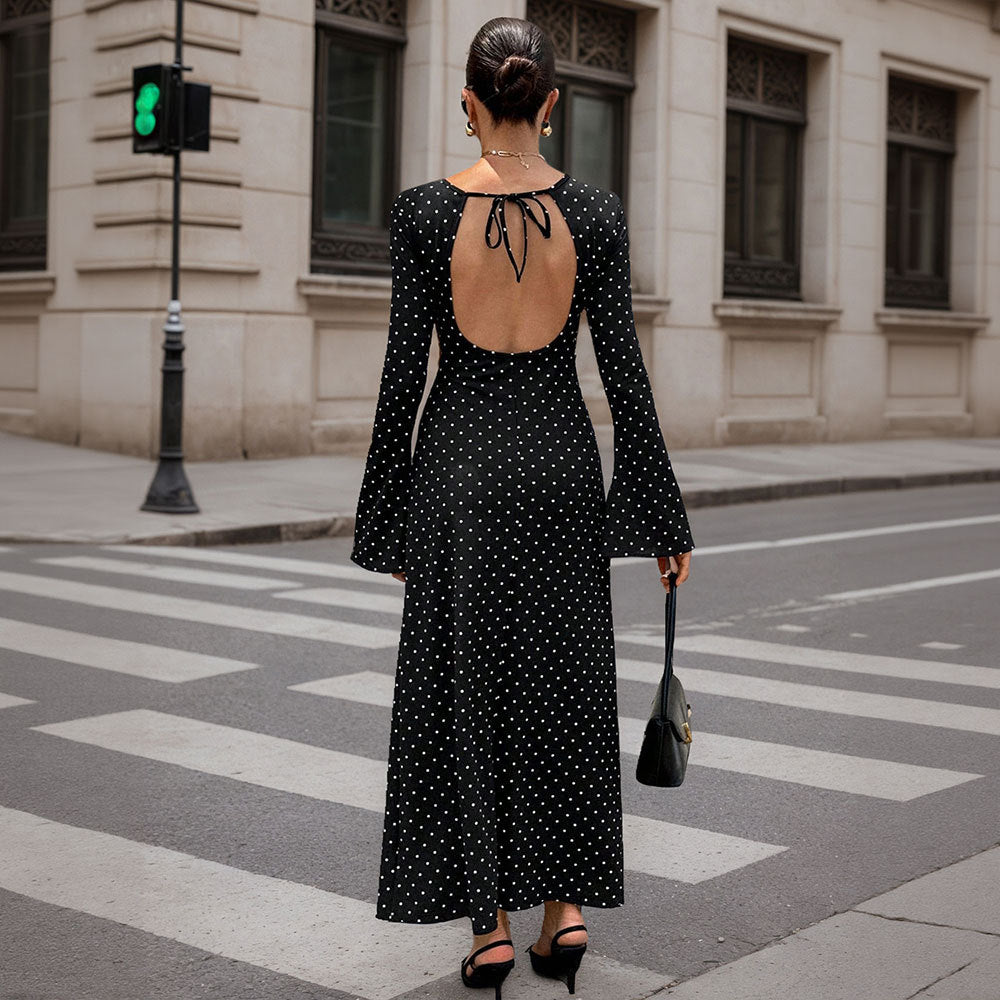 Damen elegantes Polka‑Dot Maxikleid mit tailliertem Oberteil, Trompetenärmeln und fließendem A‑Linien‑Rock Eichborn Berlin