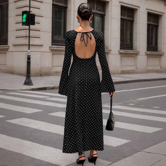 Damen elegantes Polka‑Dot Maxikleid mit tailliertem Oberteil, Trompetenärmeln und fließendem A‑Linien‑Rock Eichborn Berlin