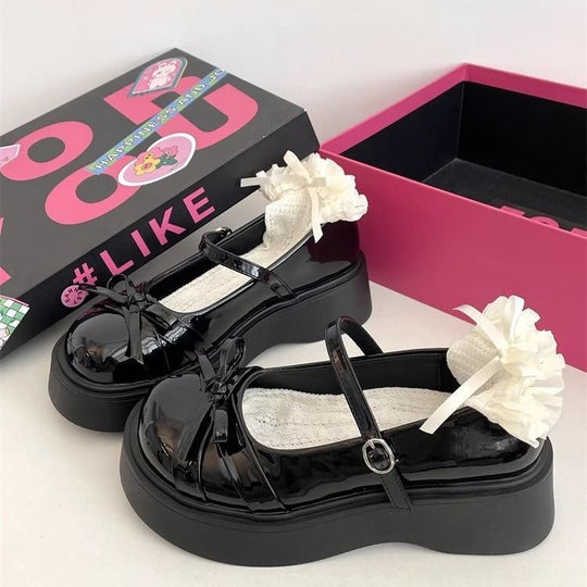 Damen Modische Plateau-Sandalen mit eleganter Blütenapplikation EB