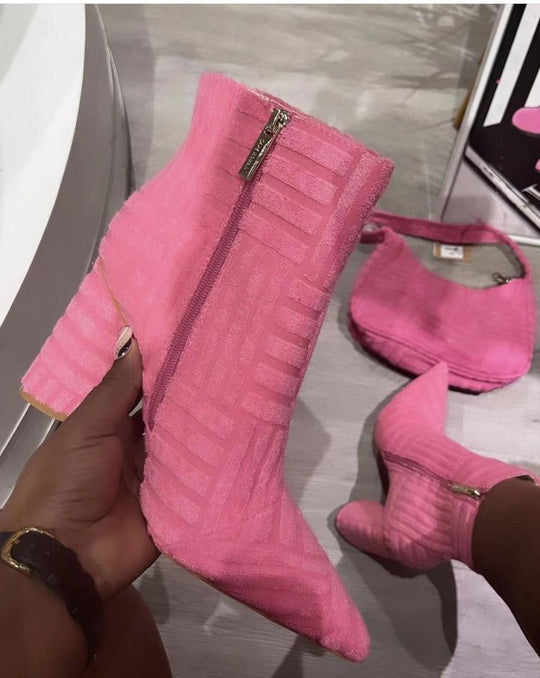 Damen Elegante Stiefeletten mit strukturiertem Obermaterial und praktischem Reißverschluss EB