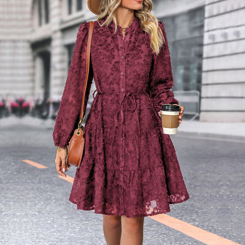 Damen elegantes Minikleid mit floraler Spitzenstruktur und Bindegürtel EB