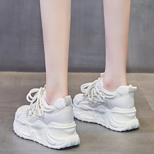 Damen Sportliche Chunky-Sneaker mit innovativem Dämpfungssystem und rutschfester Sohle EB