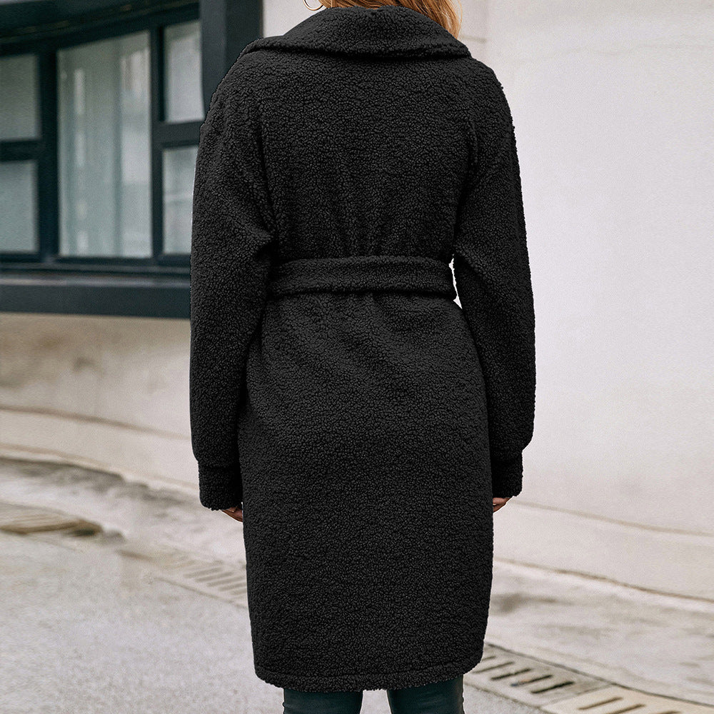Damen Kuschelige Teddyjacke mit großzügigen Taschen und Knopfdetails EB