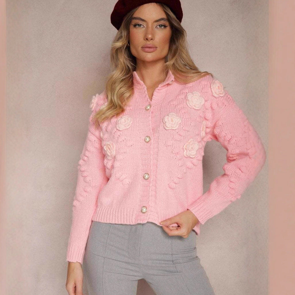 Damen Strickjacke mit floralen Details und Knopfverschluss EB