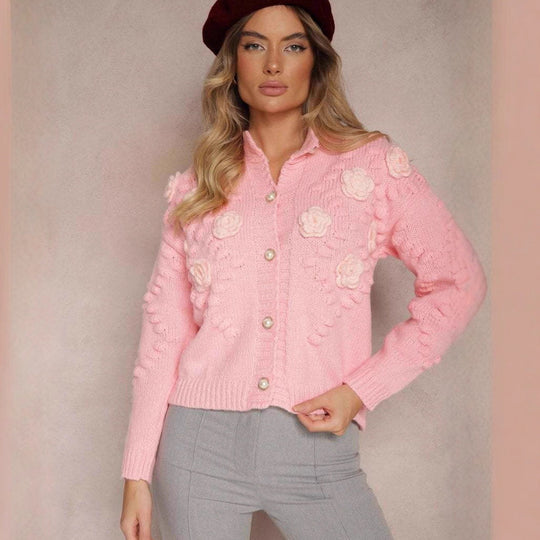 Damen Strickjacke mit floralen Details und Knopfverschluss EB