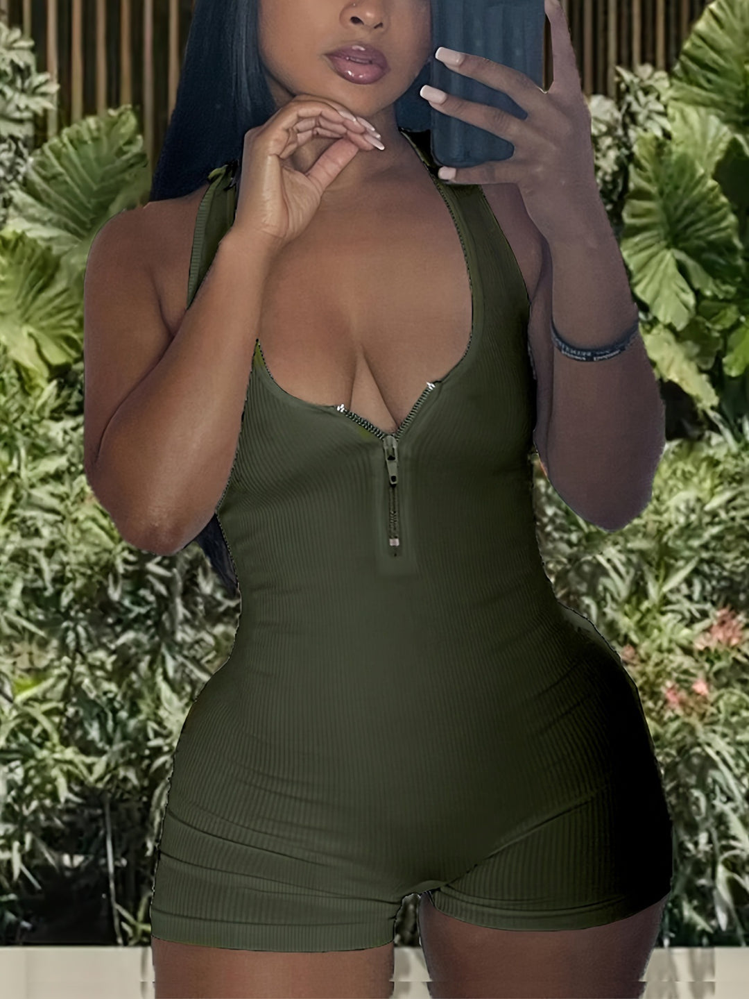 Damen Jumpsuit mit tiefem Ausschnitt und Reißverschluss EB