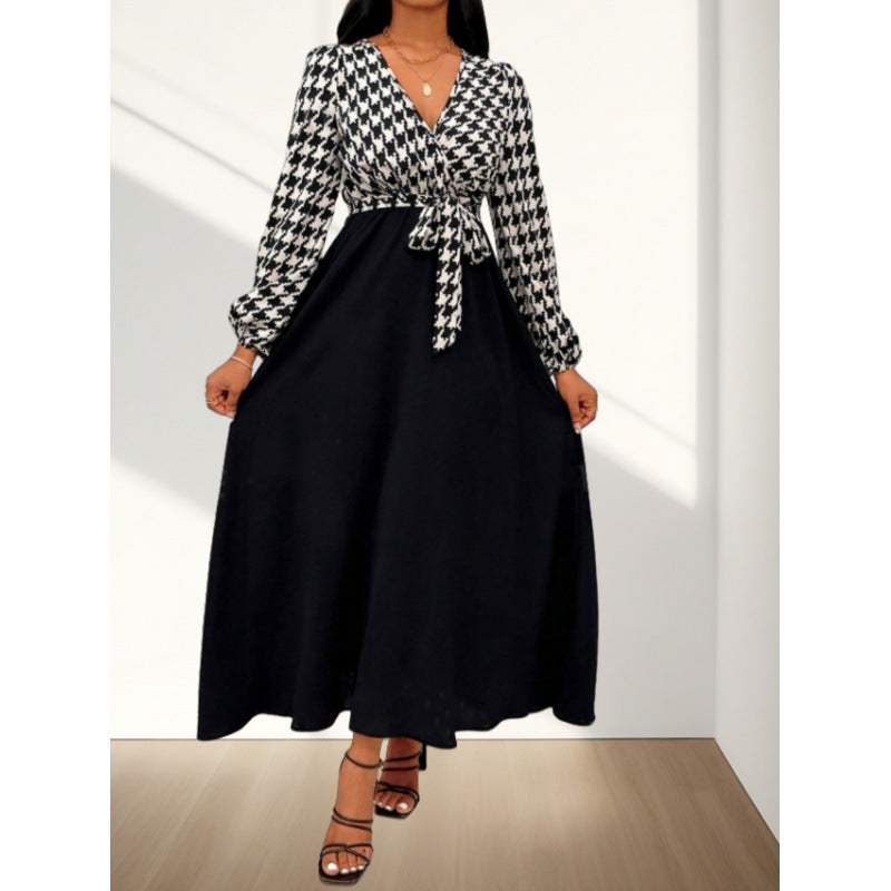 Damen Maxi-Kleid mit Kreuzverschluss und elegantem Hahnentrittmuster EB