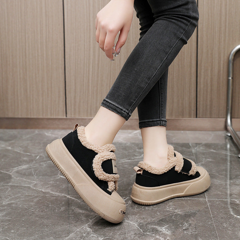 Damen Sportliche Sneaker mit flauschigem Innenfutter und rutschfester Sohle EB