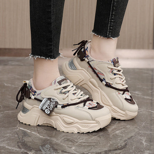 Damen modische Chunky Sneaker mit innovativem Obermaterial und sportlichem Design EB