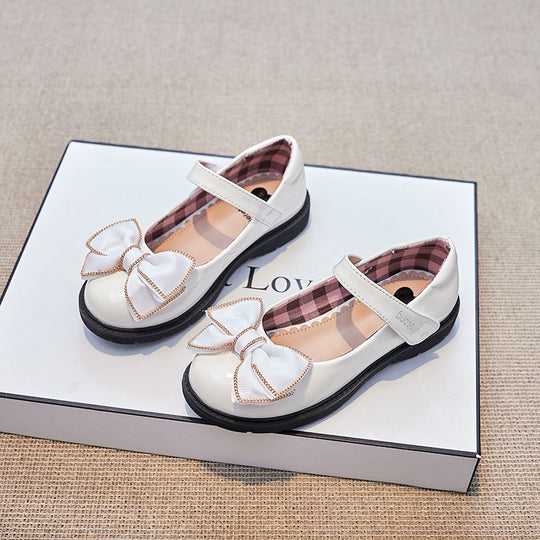 Mädchen Ballerina Schuhe mit verstellbarem Riemen und dekorativem Schleifenakzent EB