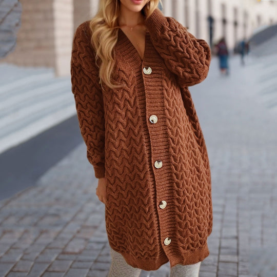 Damen Strickjacke mit strukturierter Zopfstrickoptik und dekorativen Knopfdetails EB