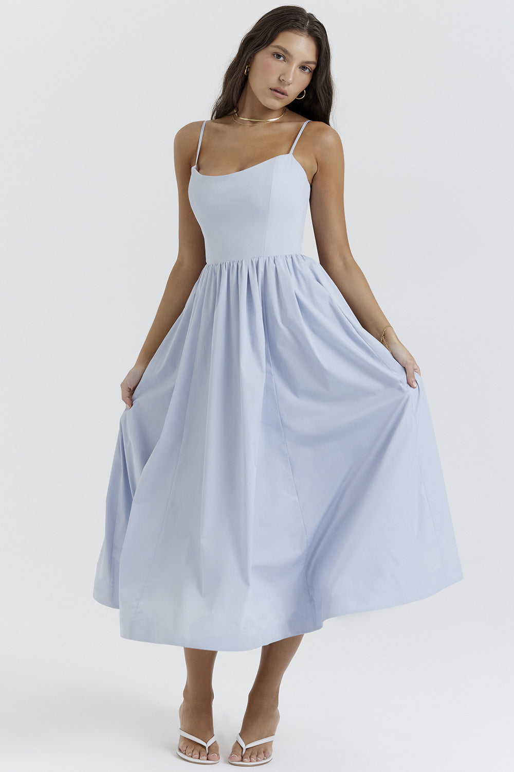 Damen Maxikleid mit schmalen Trägern und schwingendem Rock EB