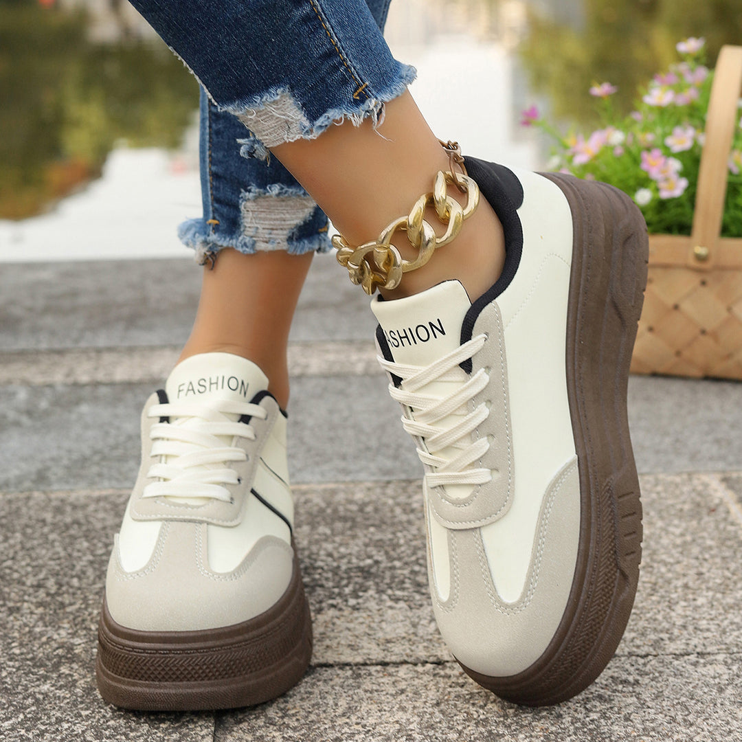 Damen Plattform-Sneaker mit modischem Design und hohem Tragekomfort EB