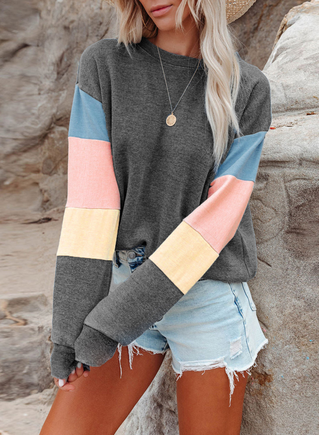 Damen Freizeitpullover mit buntem Ärmeldesign EB