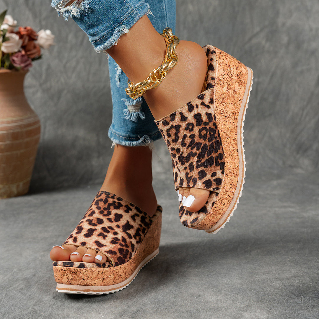 Damen Wedge-Pantoletten mit wildem Leopardenmuster und komfortabler Korksohle EB