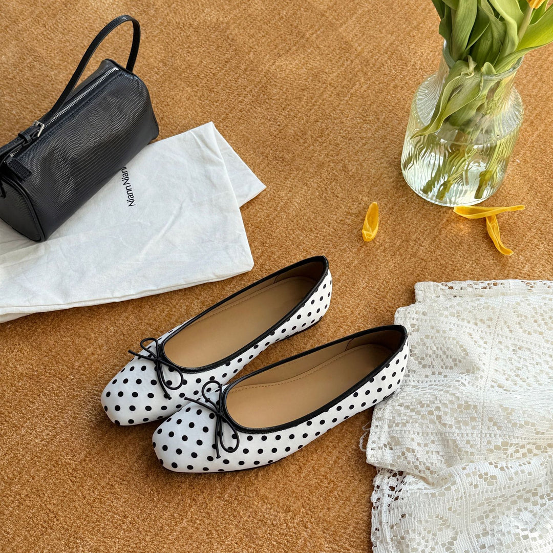Damen Ballerinas mit modischem Punktmuster und dekorativem Schleifendetail EB