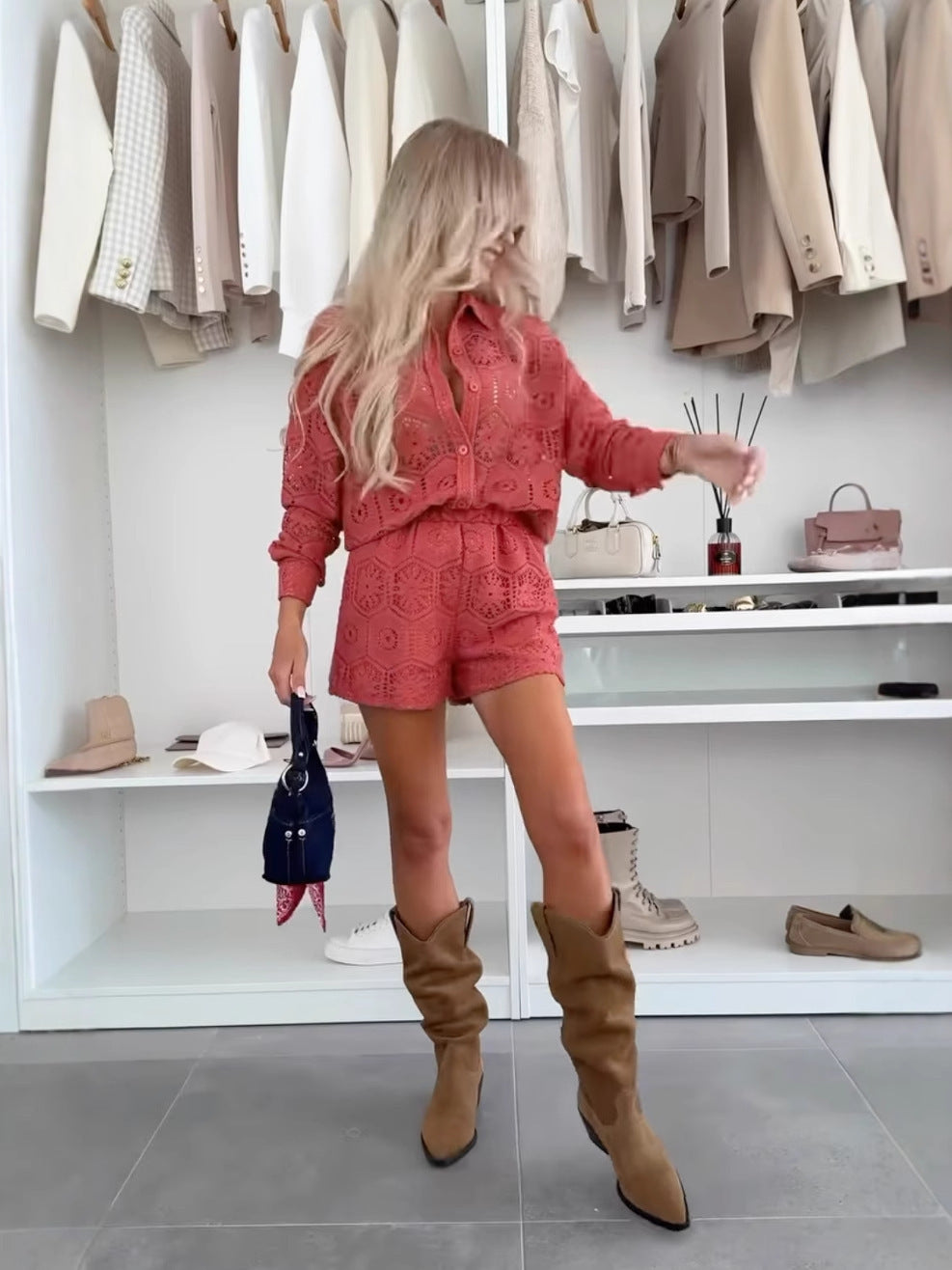 Damen Spitzenstoff Kurzoverall mit elegantem Kragen und Ärmeln Heidi-Mode