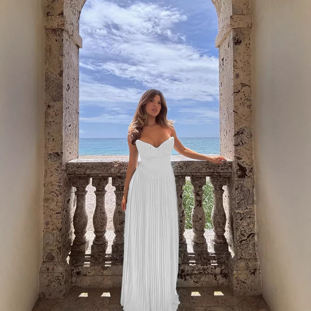Damen Plisseekleid mit tiefem Herzausschnitt und fließendem Rock EB