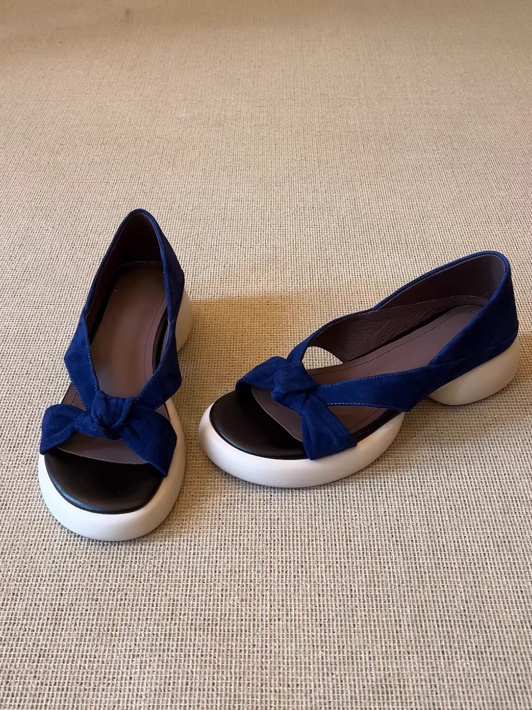 Damen Sandalen mit dekorativem Knoten und komfortabler Sohle EB
