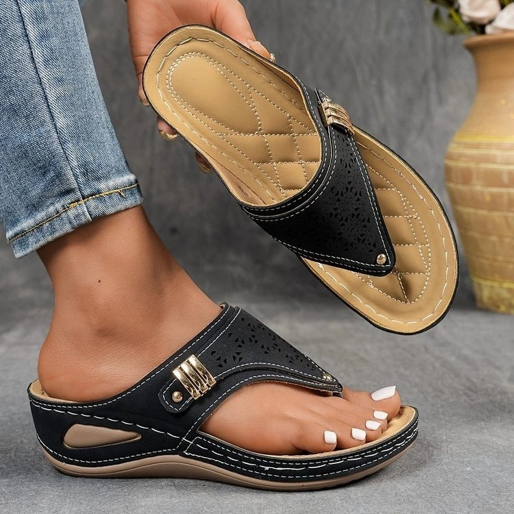 Damen Komfortable Zehenstegsandalen mit ergonomischem Fußbett EB